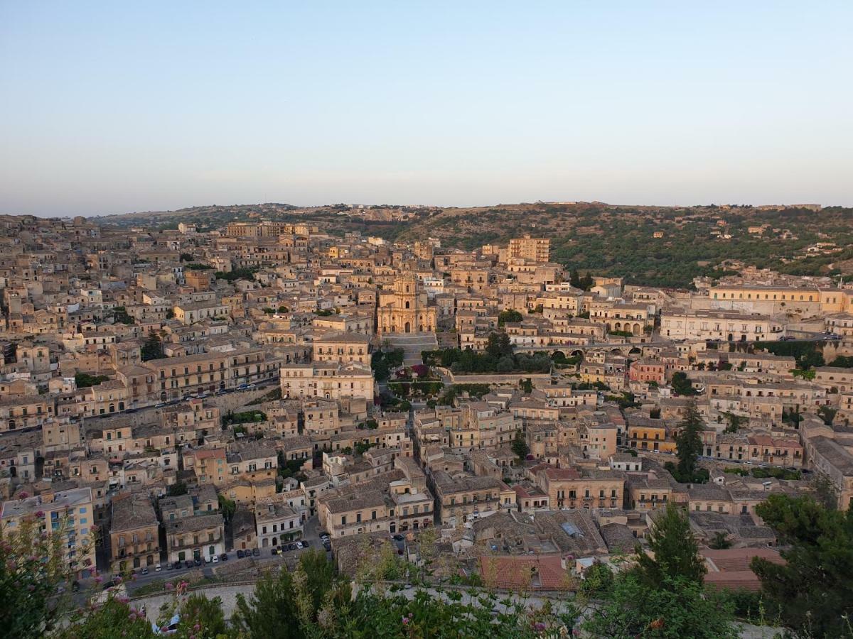 Le Rose Di Modica Villa Exterior photo