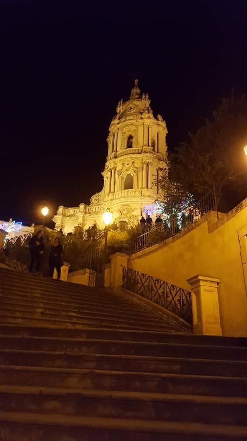 Le Rose Di Modica Villa Exterior photo